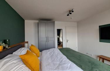 Livora Living - Stilvolles DG-Apartment an der Fußgängerzone - 2 Schlafzimmer - Foto 48