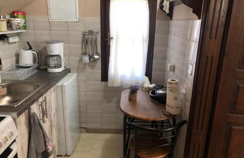 Talos House - Photo 12