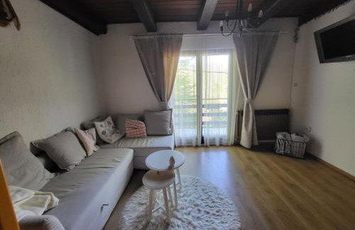 Holiday Home with Three Bedrooms and Garden - Photo 4