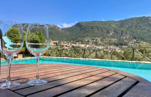 Fabulous Rustic Villa Set On Mountain With Unique Views - Foto 12