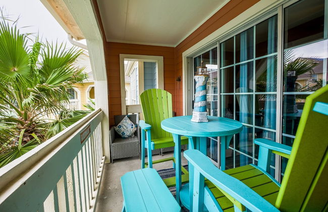 Dawn 834 - Desi's at the Dawn - Foto 1