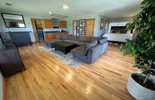 Enchanted Log Cabin Retreat Near Bradenton and St Pete - Photo 18