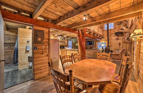 Secluded Vanderbilt Cabin, 9 Mi to Treetops! - Foto 8