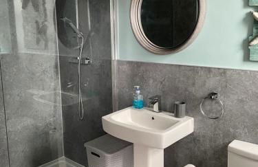 The Store by Caithness Luxury Apartments NC500 - Luxury modern conversion with open plan living - Sleeps 4 - BUDGET FRIENDLY FOR LONG STAY TRADES - CONTACT US - - Photo 31