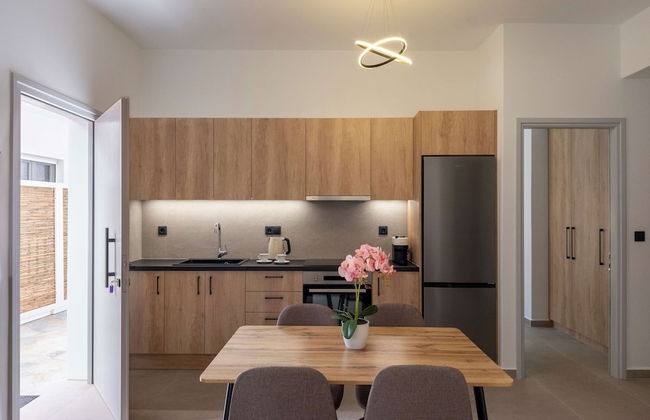 Parikia's Urban Oasis - Photo 1