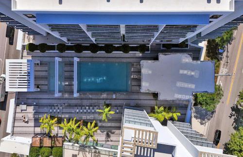 Luxury 2 Bedroom Corner Condo Walk to Design District, Infinity pool with Bay and City views, Gym, Free Parking Spot - Foto 33