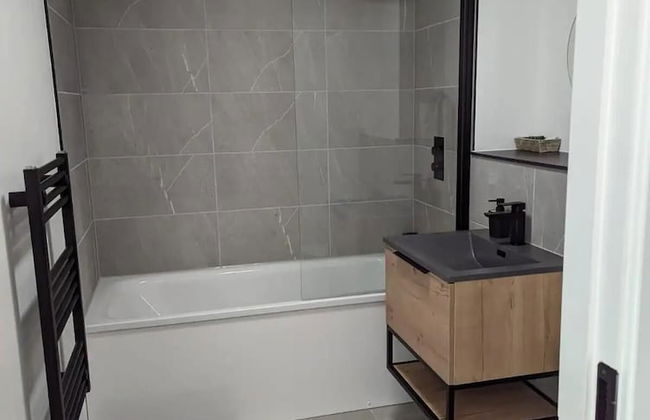 Sleeps 4 Central Ensuite - Cityview & Parking - Foto 8