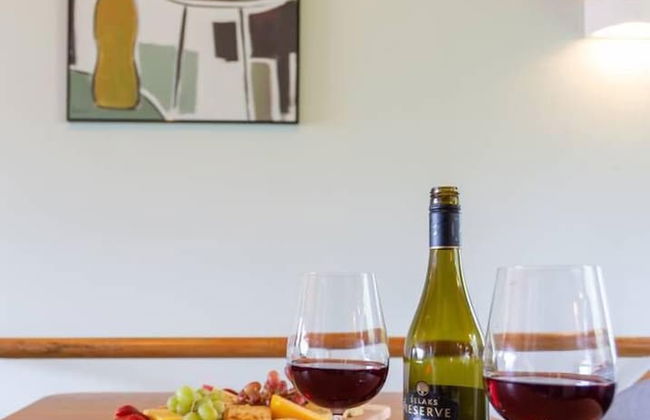 Spacious Lake View Alpine Townhouse Walk TO Town - Foto 20