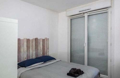 Parisian Chic & Spacious Studio with Parking - Foto 7