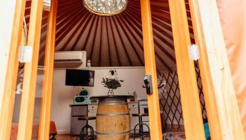 Heated & AC Yurt - Foto 3