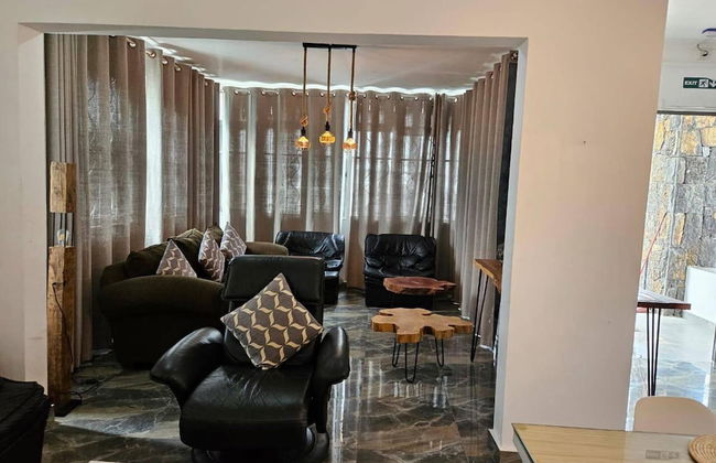 Spacious 4-bed Villa in Flic en Flac Roof top bar - Foto 24