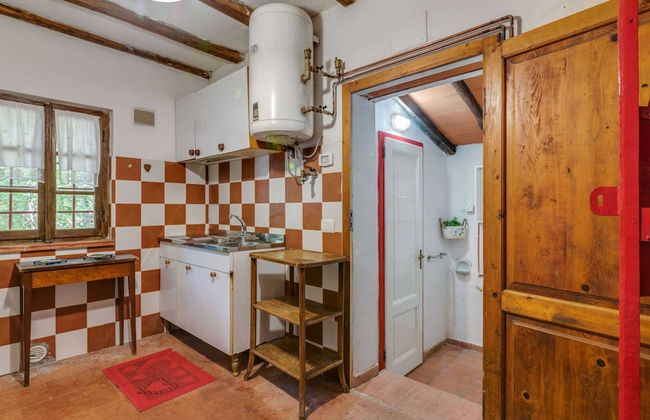 Vintage Vacation Home - Photo 14