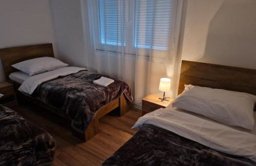 Apartman Tisako Ivankovo - Foto 14