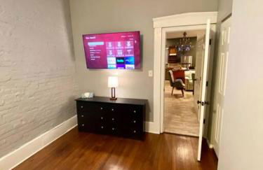 Uncork on Historic Main! - Foto 9