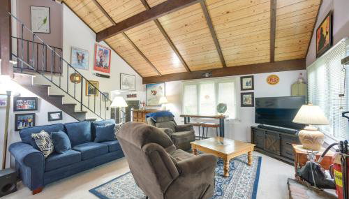 Hunter Hideaway with Yard and Deck 3 Mi to Ski Slopes - Foto 4