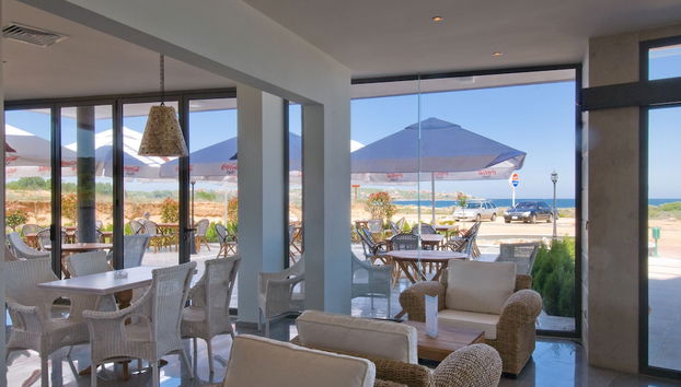 Coin salon dans le hall