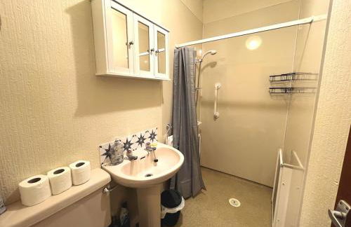 Pass the Keys Cosy Romantic Getaway with Hot Tub - Foto 14