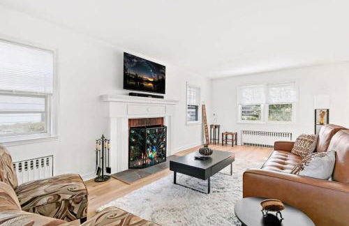 Fire pit ~ Game Room ~ near NYC ~ Modern Luxury - Foto 5