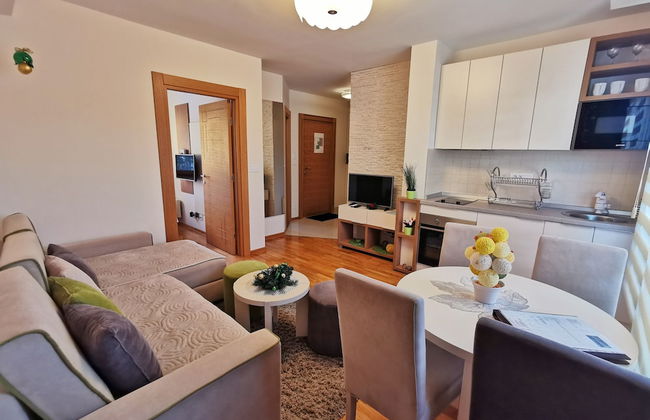 Konaciste Egoiste - Centar - Photo 15