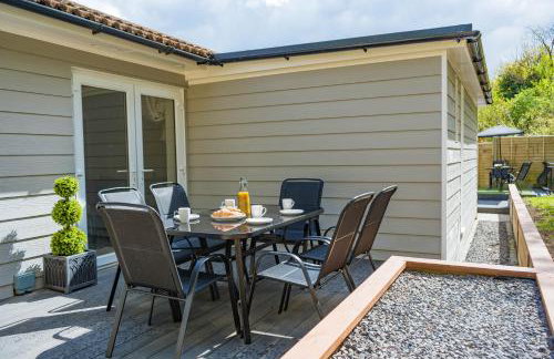 Stone's Throw Away from the English Channel! -Family and Dog Friendly - Foto 3