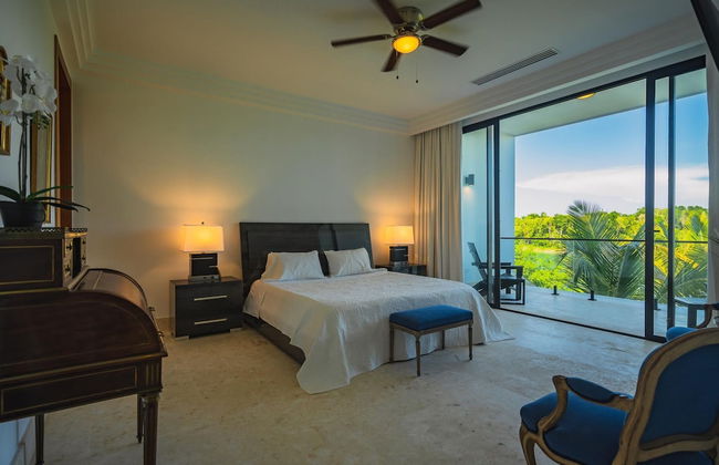 New Lake Front Villa in Golf and Beach Resort - Photo 36