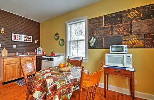 Charming Berger Apt on 42-Acre Farm with Pool Access - Foto 6