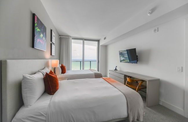 Luxury Beachfront Condos in Hollywood - Foto 6