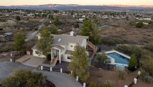 Heated Pool and Jacuzzi, Scenic Mountain View, Lux and Cozy, - Foto 3