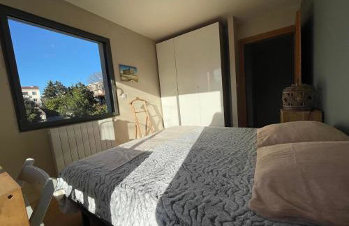 Glass and wood designer villa with garden in centertown - Foto 21