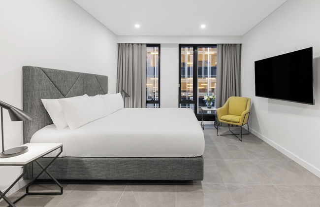 Meriton Suites Melbourne - Photo 10