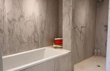 3 bedrooms with Tour Eiffel view - Foto 10