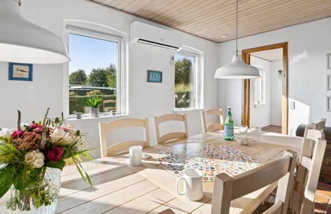 "Cajsa" - 200m from the sea - Foto 6