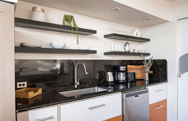 Vistamar Private Waterfront Home Pool - Photo 40