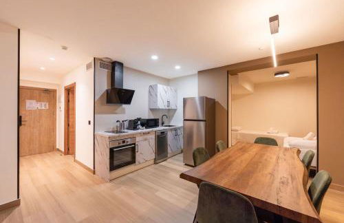 Emily Suites - Photo 77