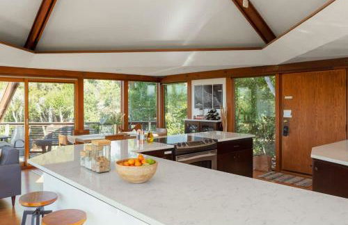 Peaceful Treehouse with Ocean View - Foto 12