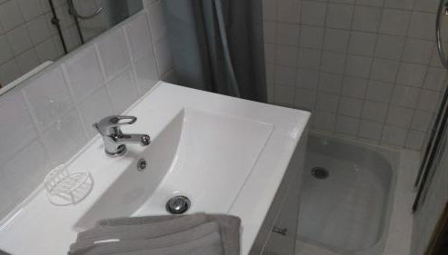 Les quatre marmottes - Foto 4, Shower