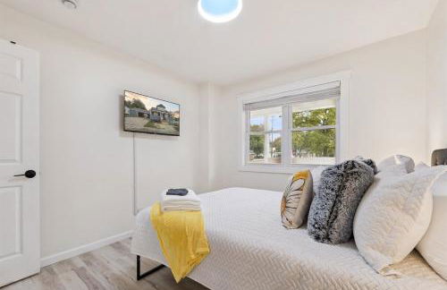 Pet Friendly, Gated Backyard, Game room, Hot Tub - Foto 8