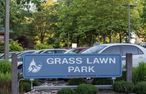 5BR Gem Walk to Microsoft and Near Redmond DT - Foto 57