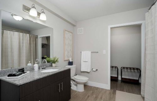 High Cotton - 3BR 3BA Condo Near UA with Pool & Gym - Foto 17