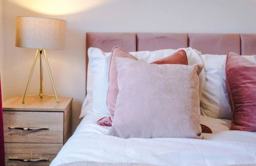 Comfy 3-BR Wirral Home | Free Parking & Wi-Fi - Foto 36