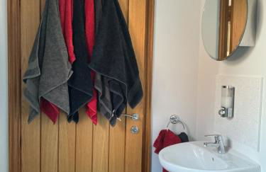 Riverside Retreat - Foto 20