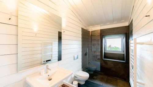 Casas da Prainha A - Photo 3, Shower