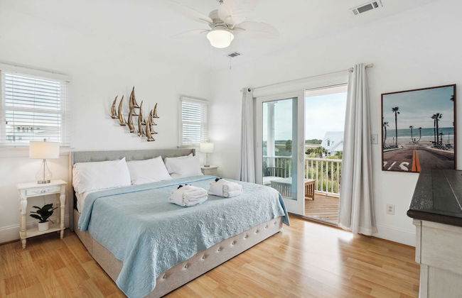 Oceanfront w/ Pool, Panoramic Deck Views, 5bdr Folly Ocean Breeze by Avantstay - Foto 27