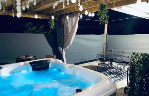 Logement jacuzzi privatif 5km du centre ville - Foto 19