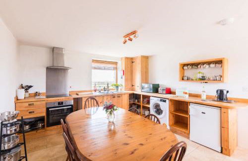 The Workshop- Eco Cottage by the Coastal Path - Photo 8