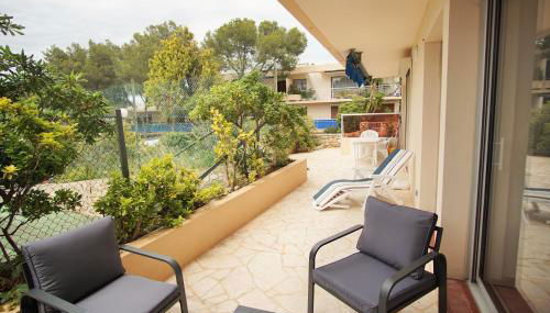 Au cœur du port de Saint-Mandrier, piscine, tennis, charme et confort - Photo 3