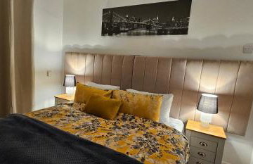 Glebe House - 2 Bedroom Luxury House that sleeps 6, with Free Private Parking, Easy Access to City Centre, and Near the Motorway - Photo 21