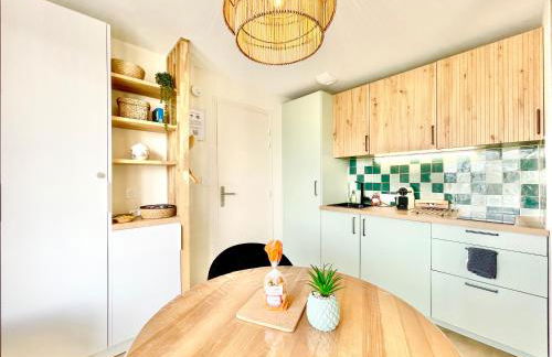 Le Phare Ouest - 80 m De La Mer - Vue Océan Sur Le Balcon - Entièrement Rénové - Internet Haut Débit - NOUVEAU - Foto 9