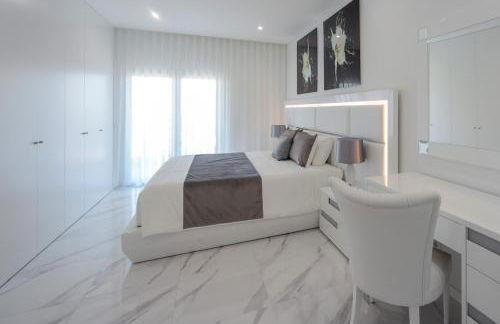 Luxury apartments with stunning sea views - Foto 34