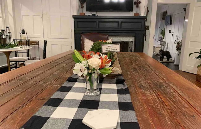 Historic Boyd Harvey House and Grounds 2 Bedroom Home by RedAwning - Foto 48